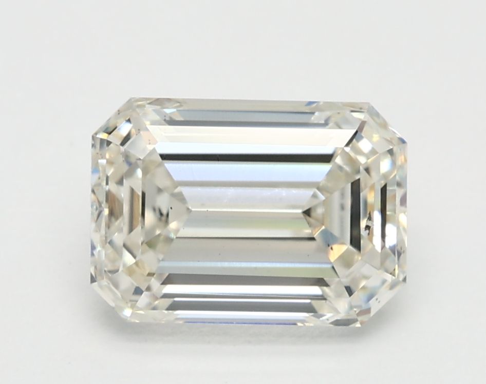 1.70 ct. emerald Lab Grown Diamond front image