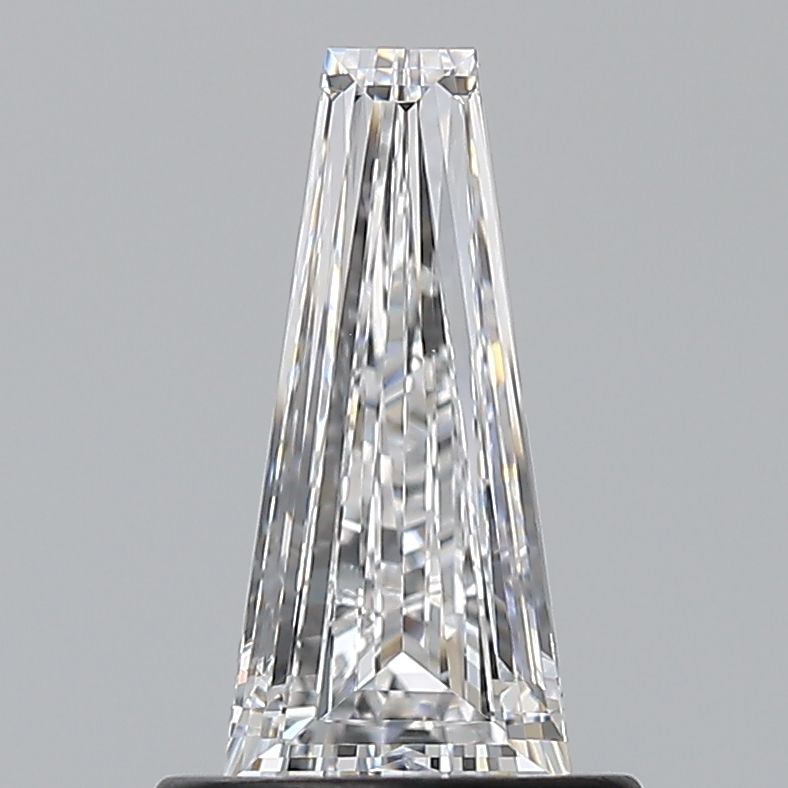 0.7 ct Tapered baguette Diamond