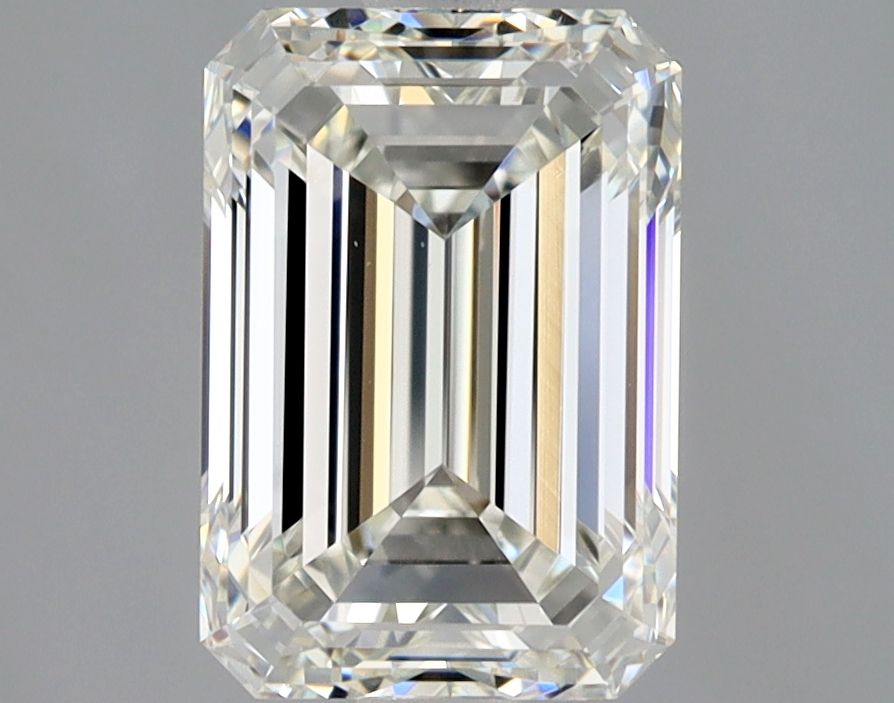 2.01 ct Emerald diamond