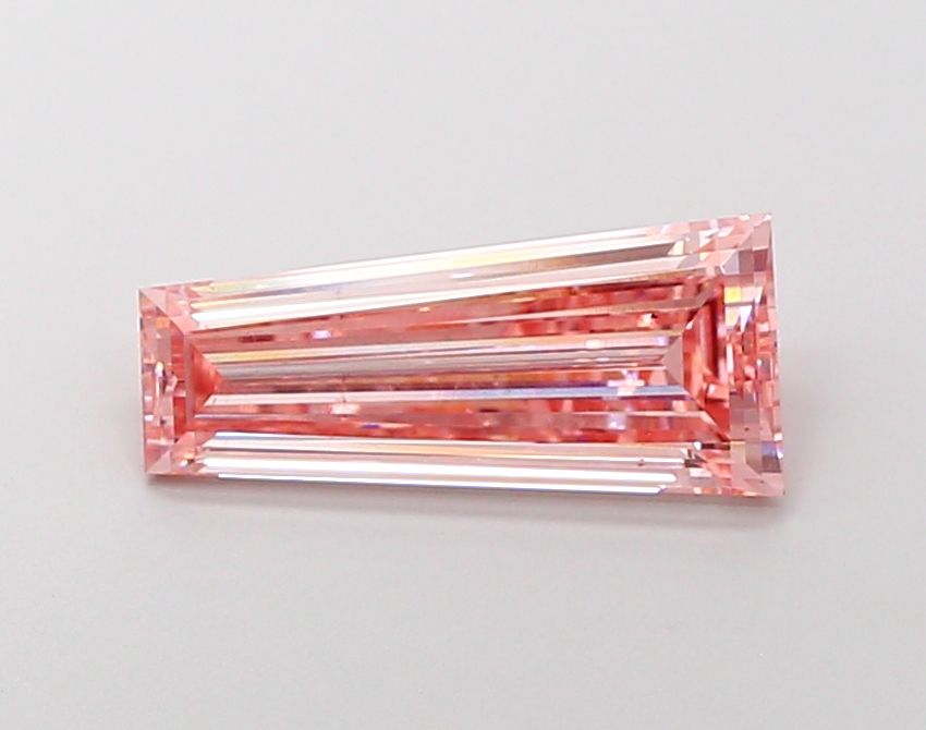 3.3 ct lab-grown Tapered baguette Diamond