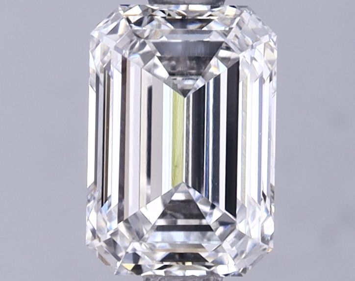 1.37 ct Emerald diamond