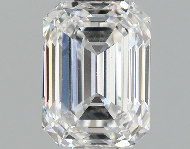1.04 ct. emerald Lab Grown Diamond front image