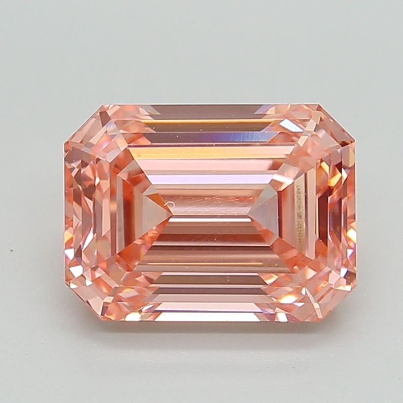 3.04 ct Emerald diamond