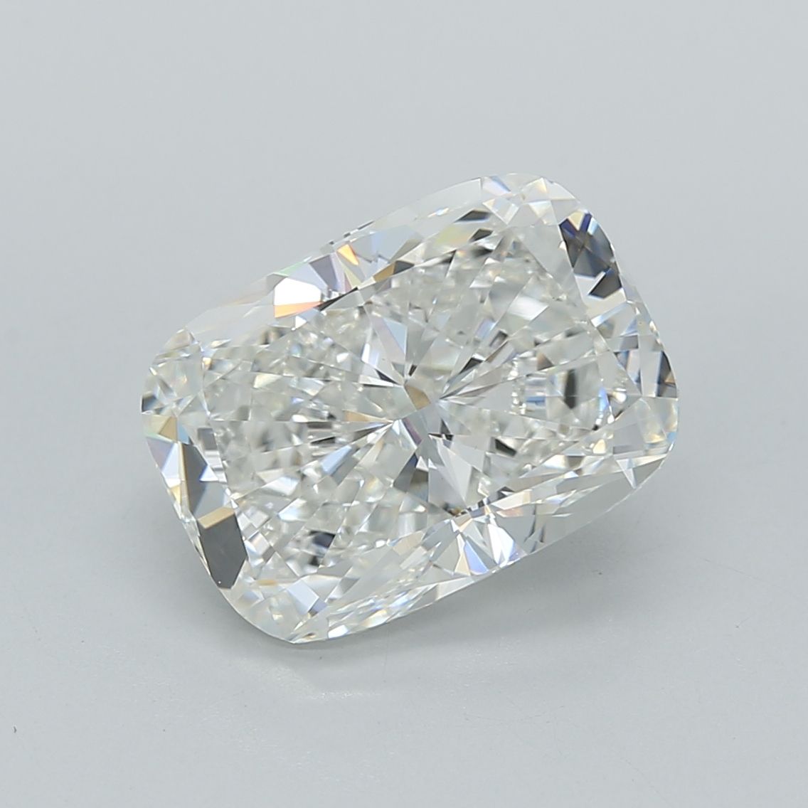 3.99 ct Cushion Modified diamond