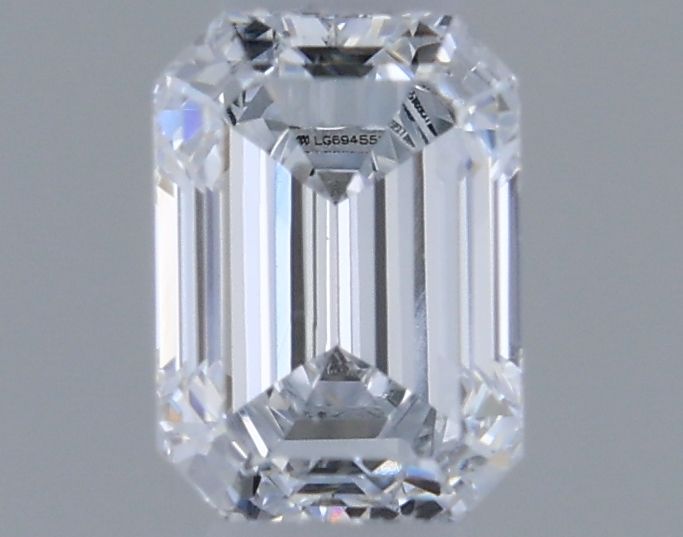0.27 ct lab-grown Emerald Diamond
