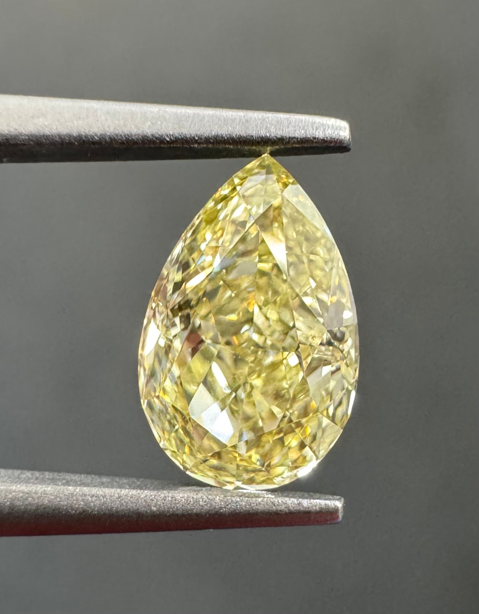 1.12 ct Pear diamond