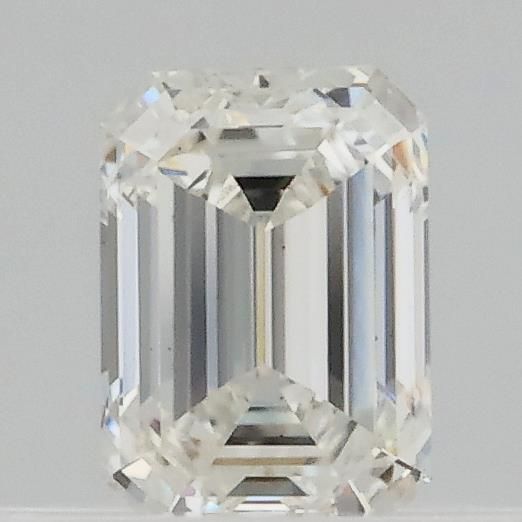 0.32 ct Emerald diamond