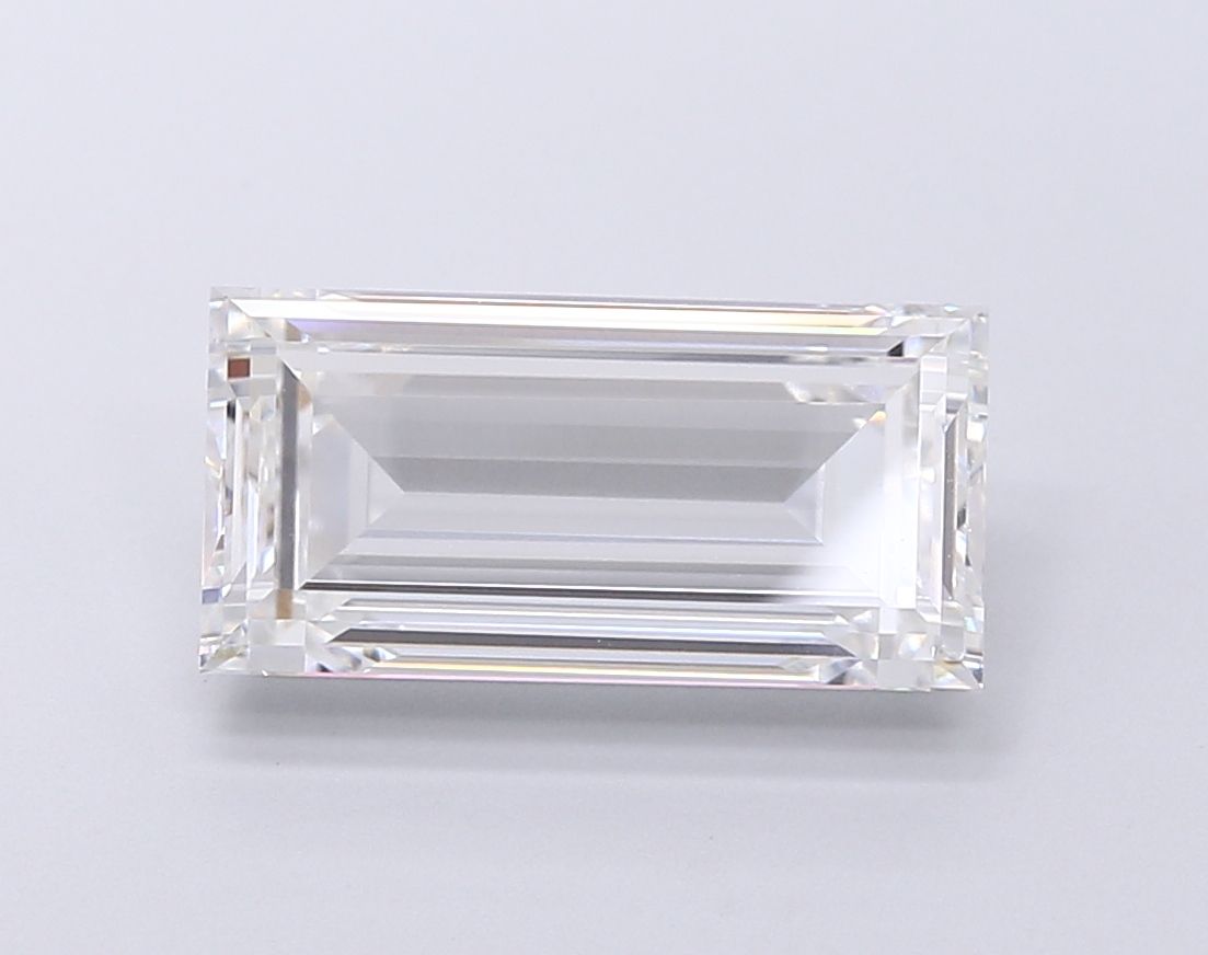 4.73 ct lab-grown Baguette Diamond