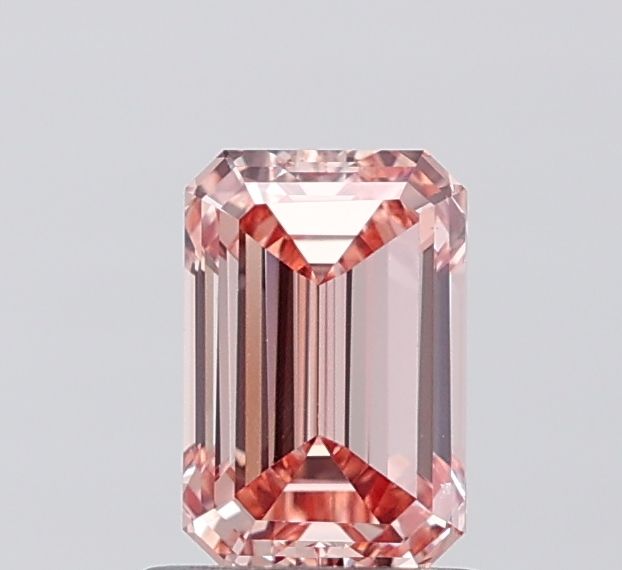 1.00 ct Emerald diamond