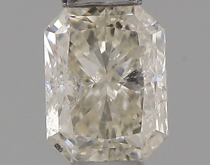 0.31ct Radiant diamond