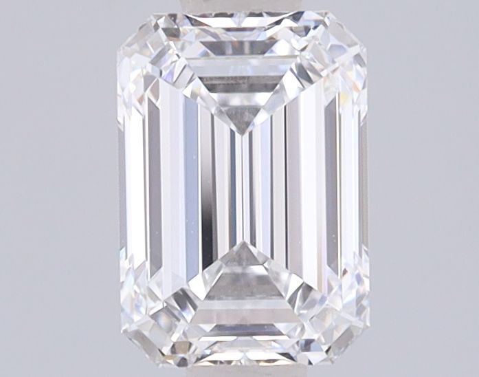 1.05 ct. emerald Lab Grown Diamond front image