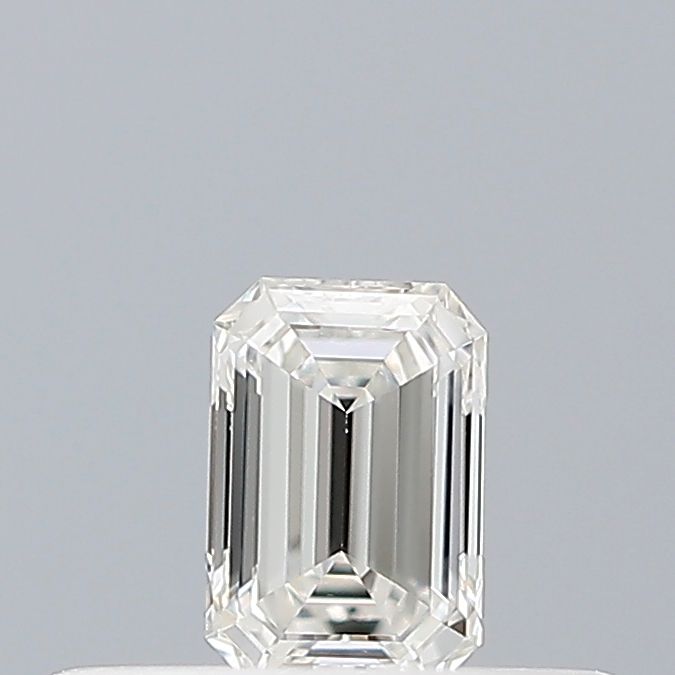 0.16 ct Emerald diamond