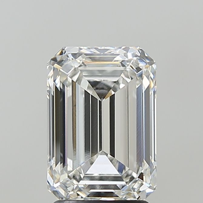 2.60 ct Emerald diamond