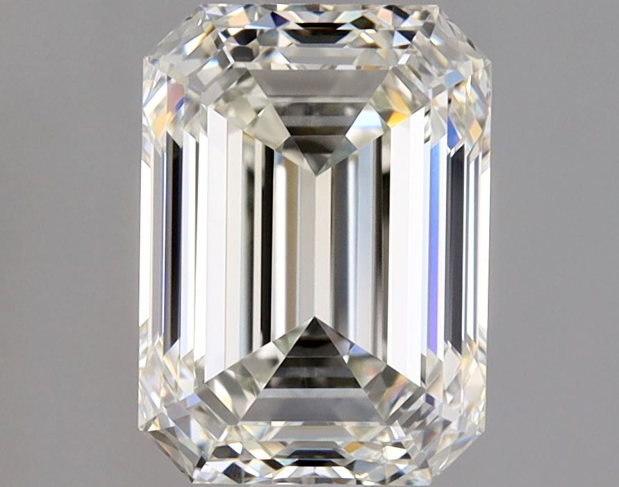 2.01 ct Emerald diamond