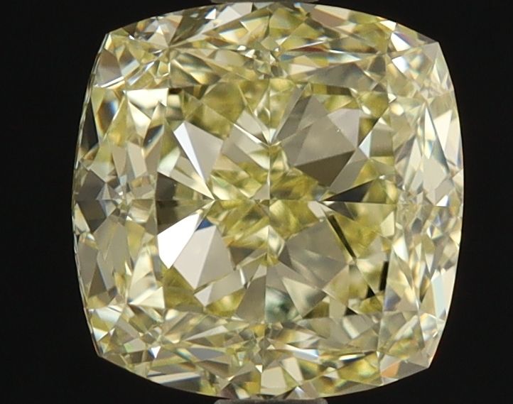 2.03 ct Cushion Brilliant diamond