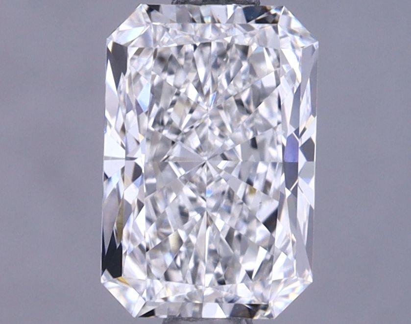 1.05 ct lab-grown Radiant Diamond