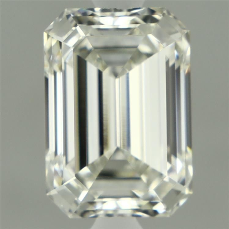 1.57 ct Emerald diamond