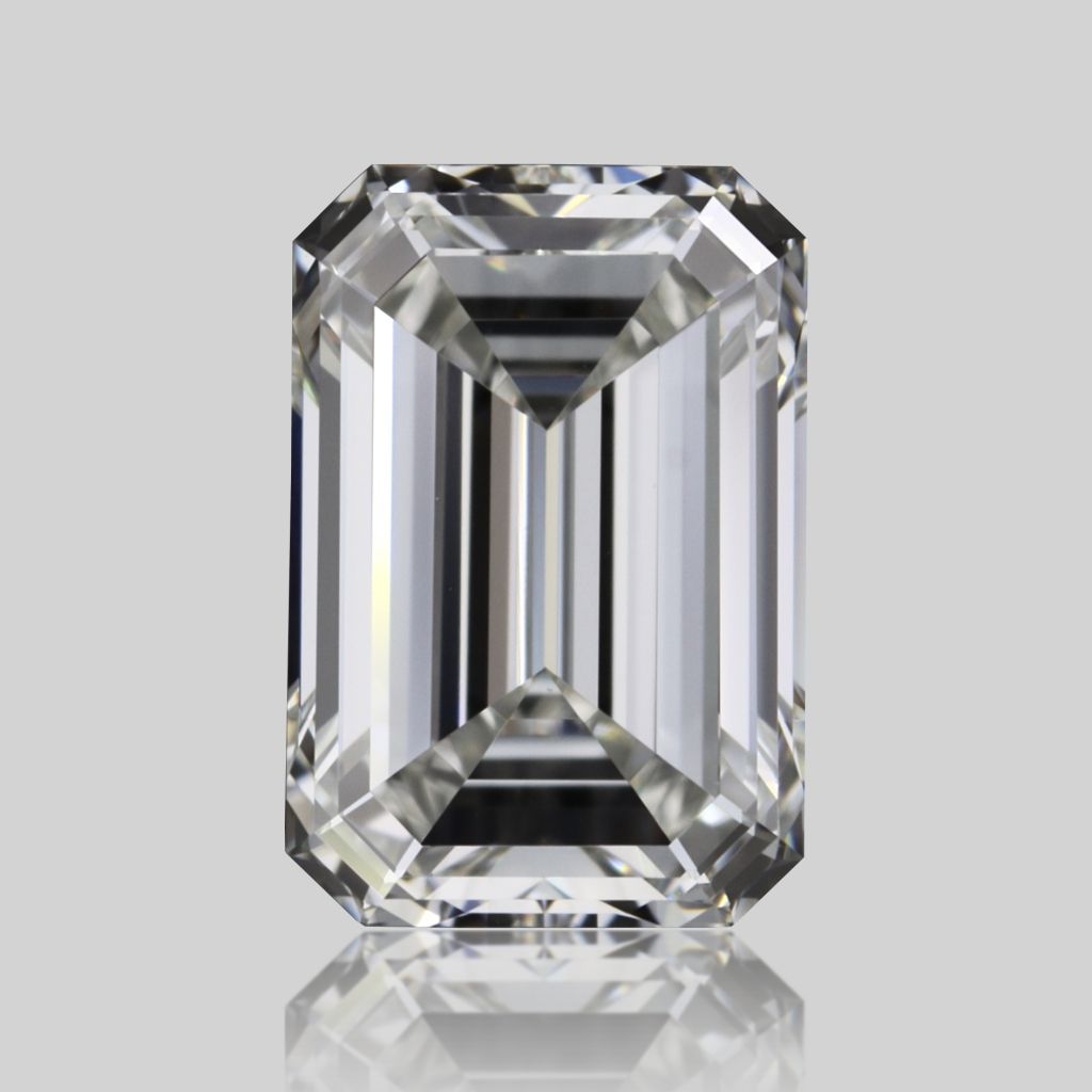 0.70 ct Emerald diamond