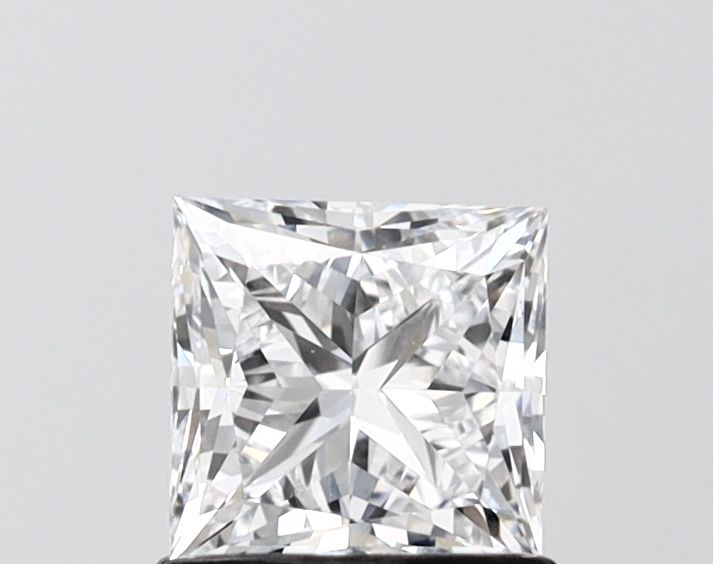 1.05 ct lab-grown Princess Diamond