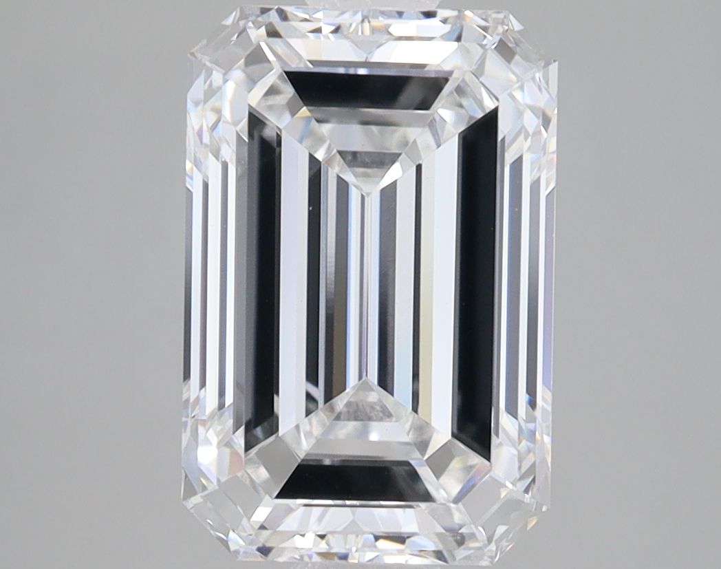 3.95 ct. emerald Lab Grown Diamond front image