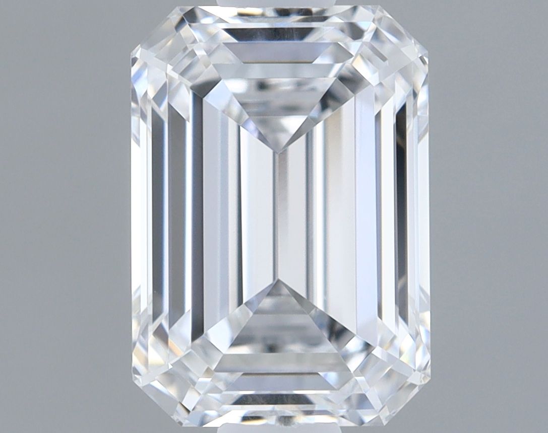 1.10 ct. emerald Lab Grown Diamond front image