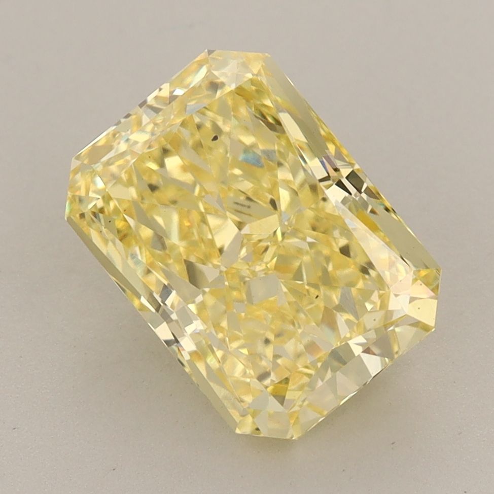 3.34 ct Radiant diamond