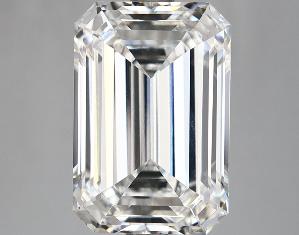 4.00 ct. emerald Lab Grown Diamond front image