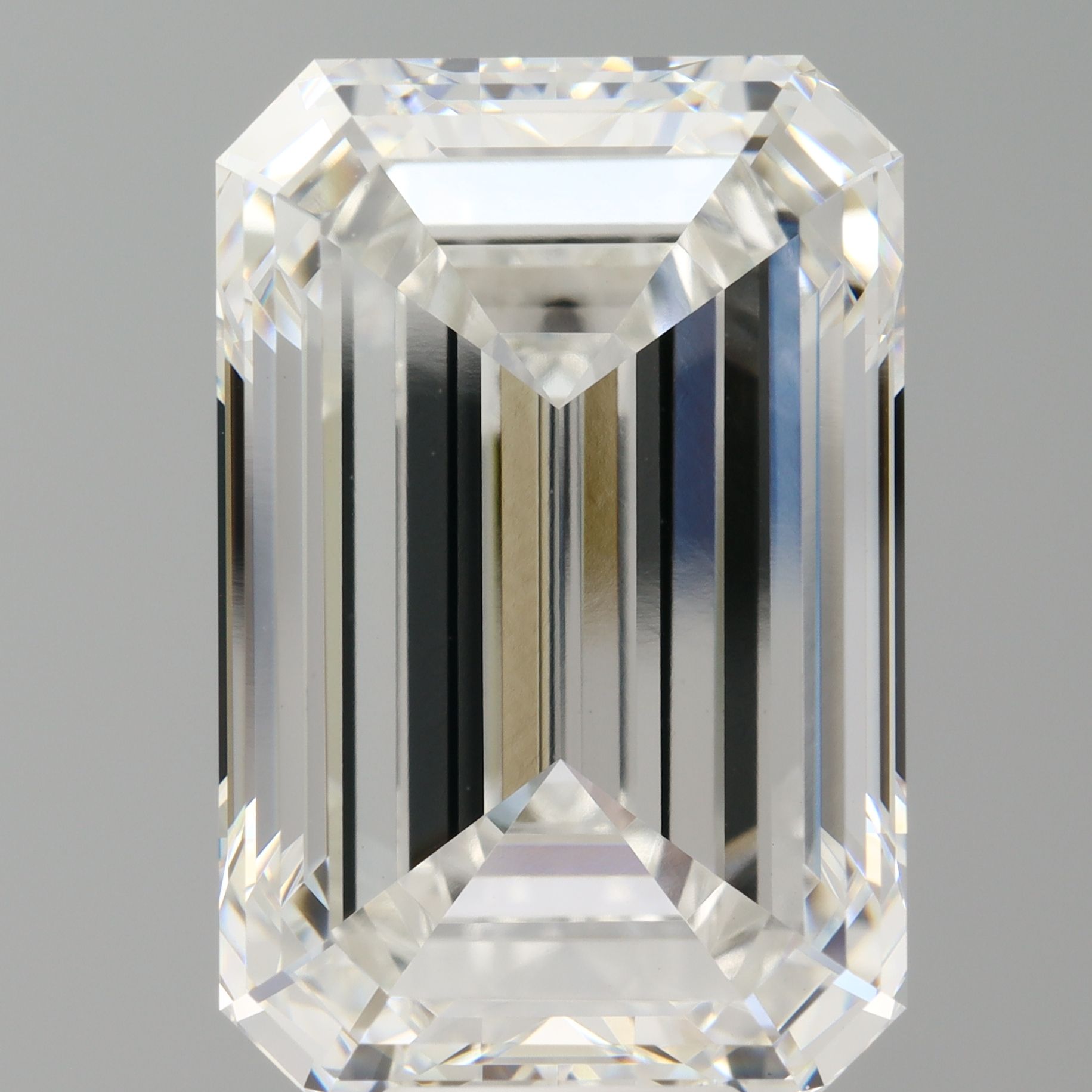 11.39 ct. emerald Lab Grown Diamond front image