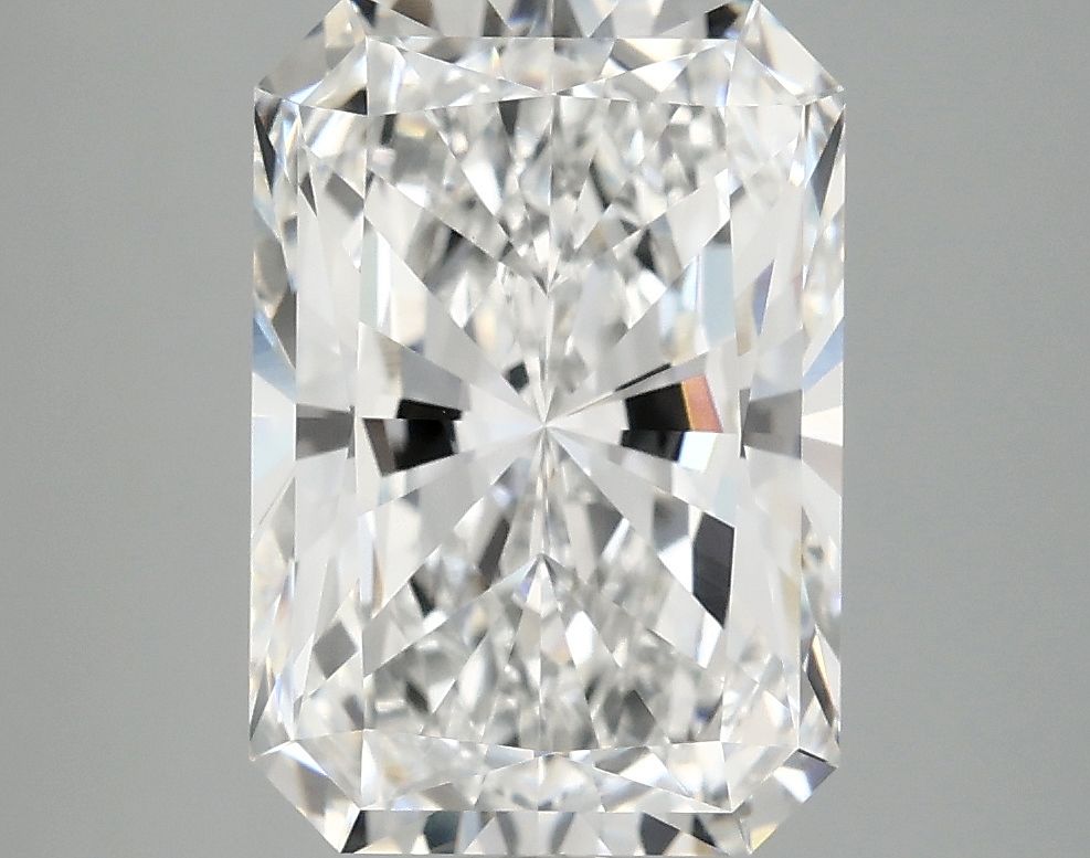 4.13 ct. radiant Lab Grown Diamond front image