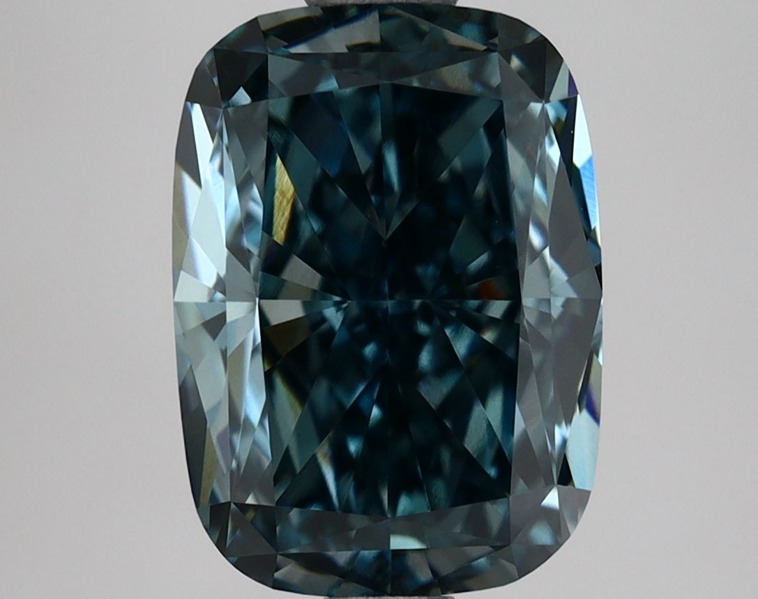 2.62 ct Cushion Modified diamond