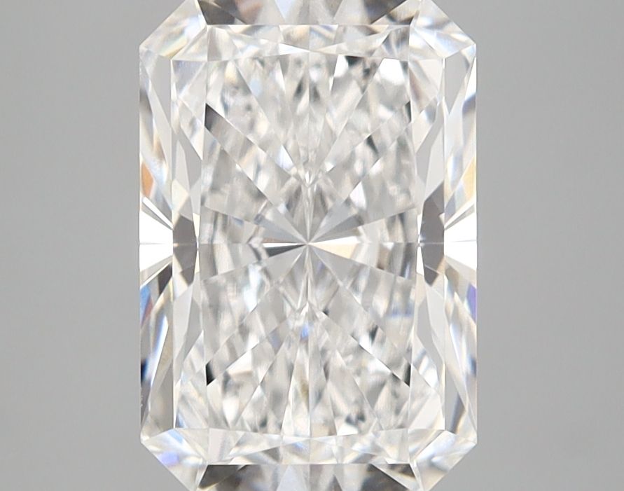 2.59 ct. radiant Lab Grown Diamond front image