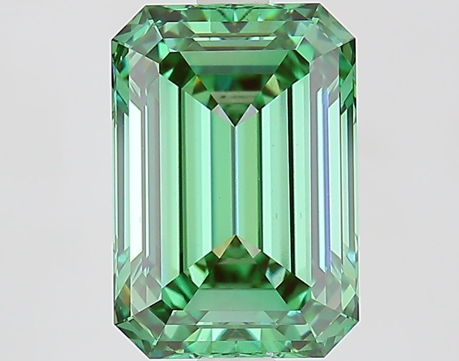 3.43 ct Emerald diamond