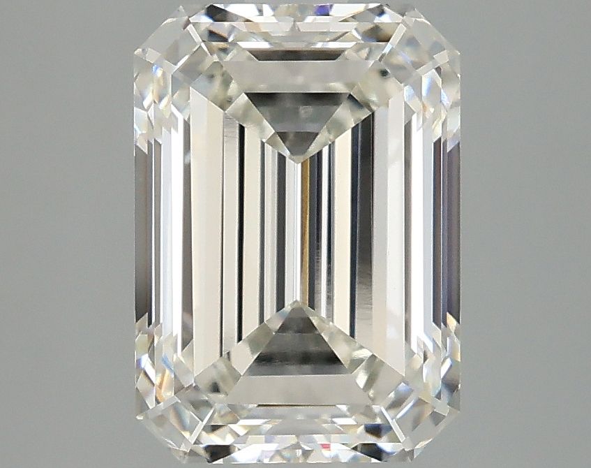 3.10 ct Emerald diamond