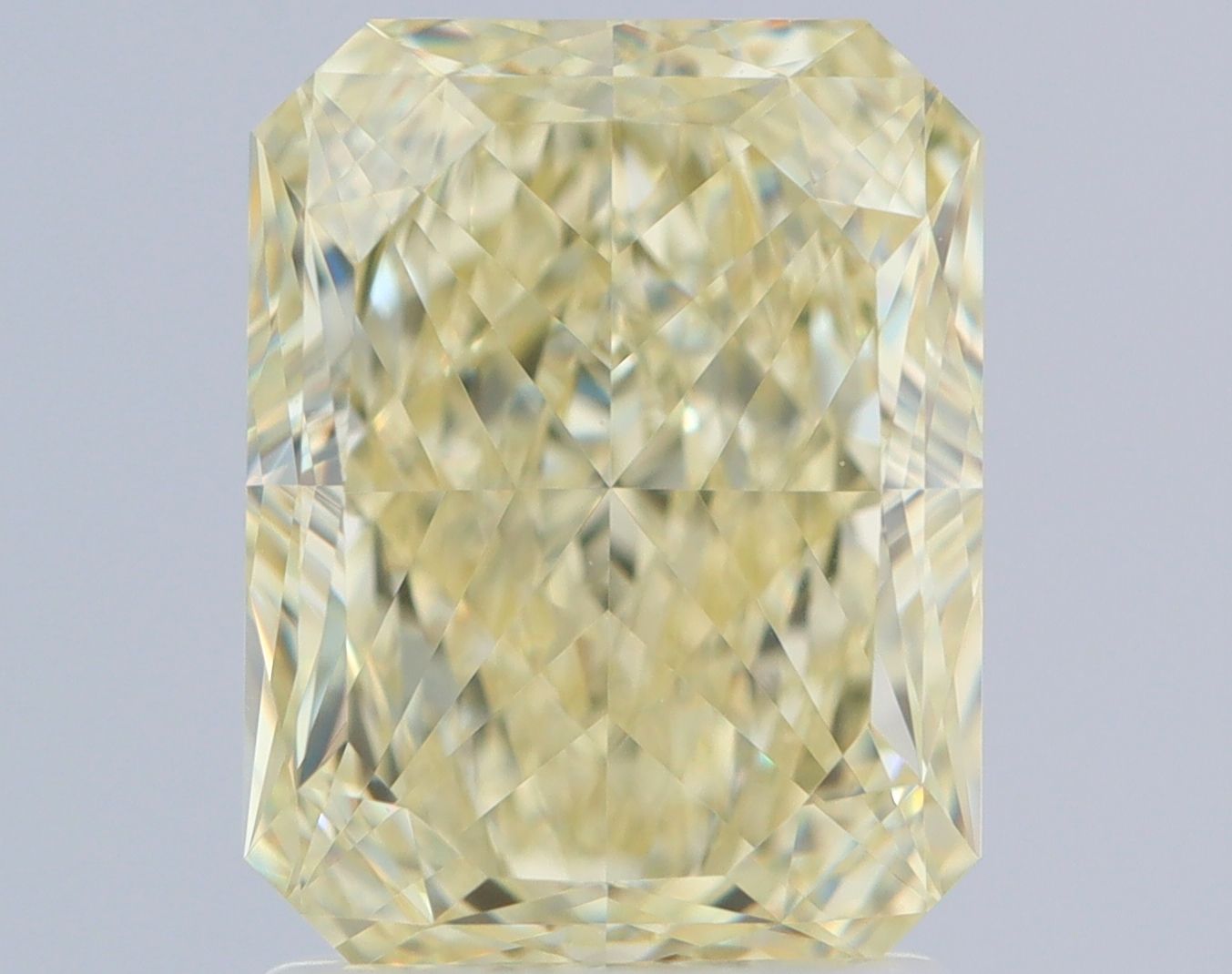 2.22 ct Radiant diamond