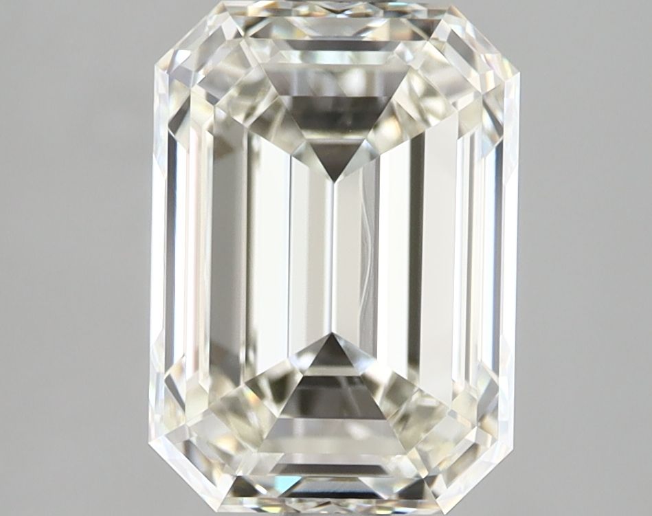 3.01 ct Emerald diamond