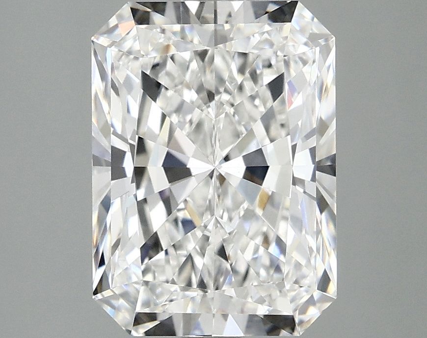 2.87 ct. radiant Lab Grown Diamond front image