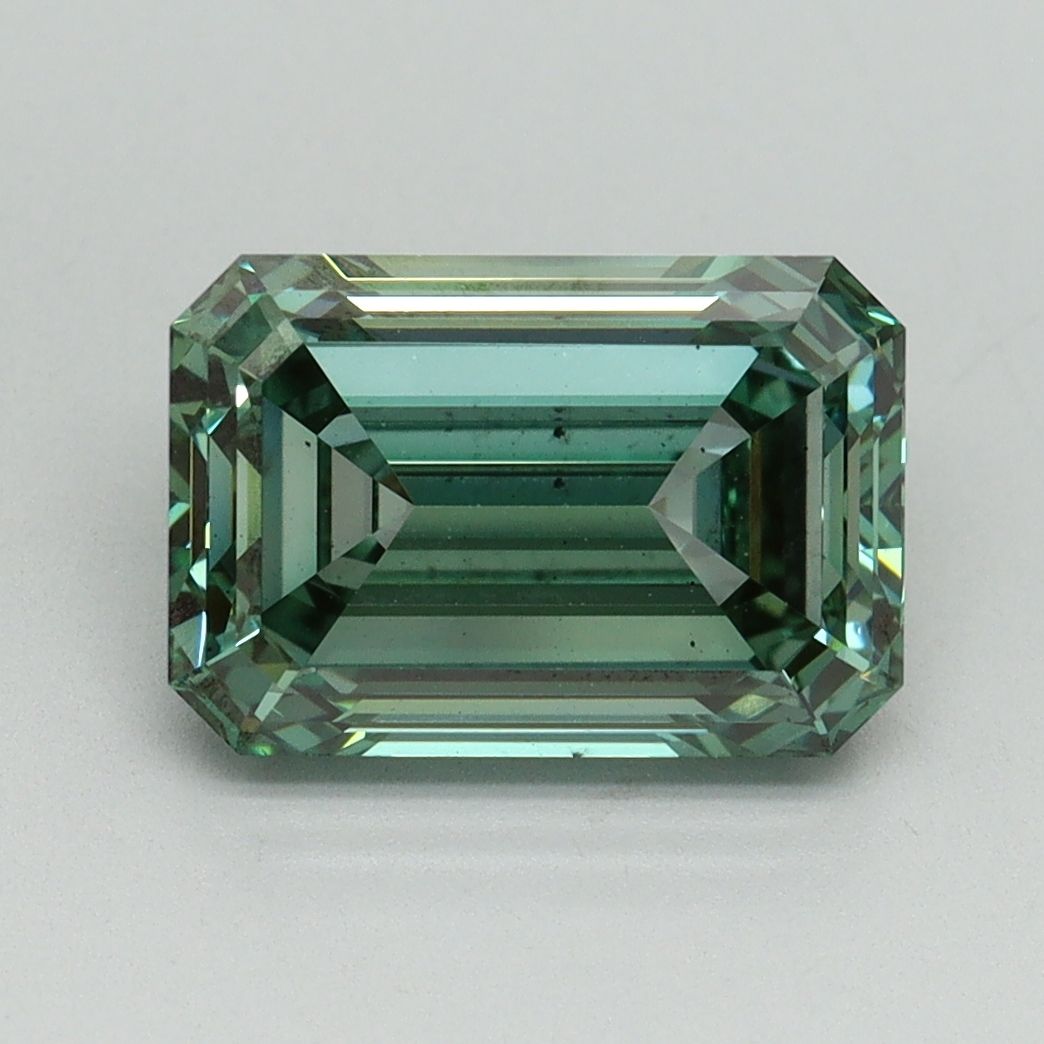 3.07 ct Emerald diamond