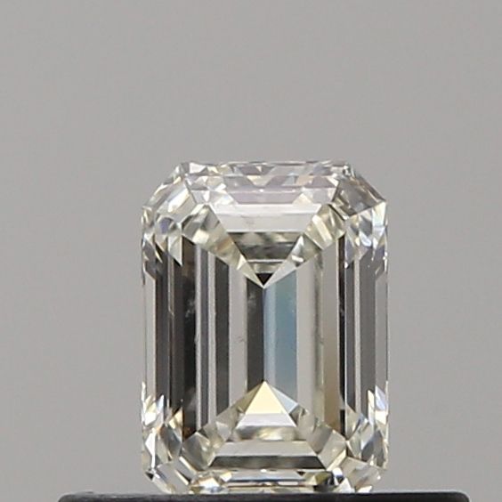 0.4 ct Emerald Diamond