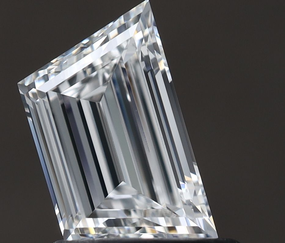 0.8 ct Trapezoid Diamond