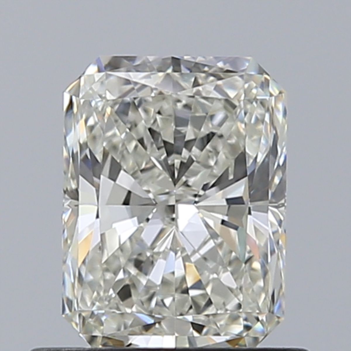 0.75 ct Radiant diamond