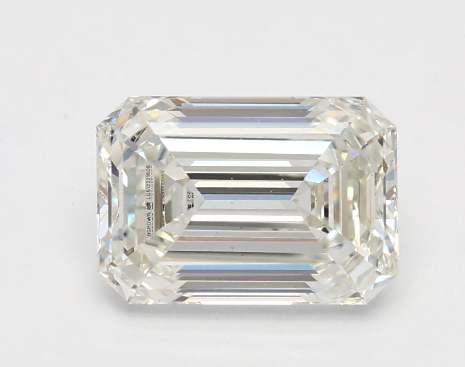 1.37 ct. emerald Lab Grown Diamond front image