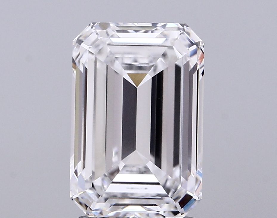 3.55 ct. emerald Lab Grown Diamond front image