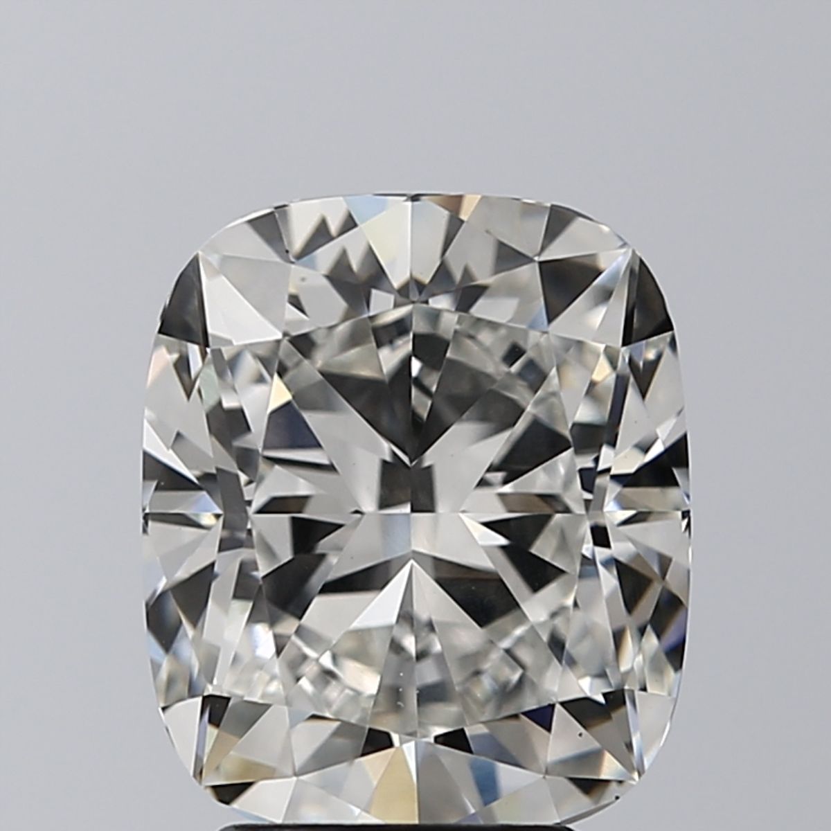 3.71 ct Cushion Brilliant diamond