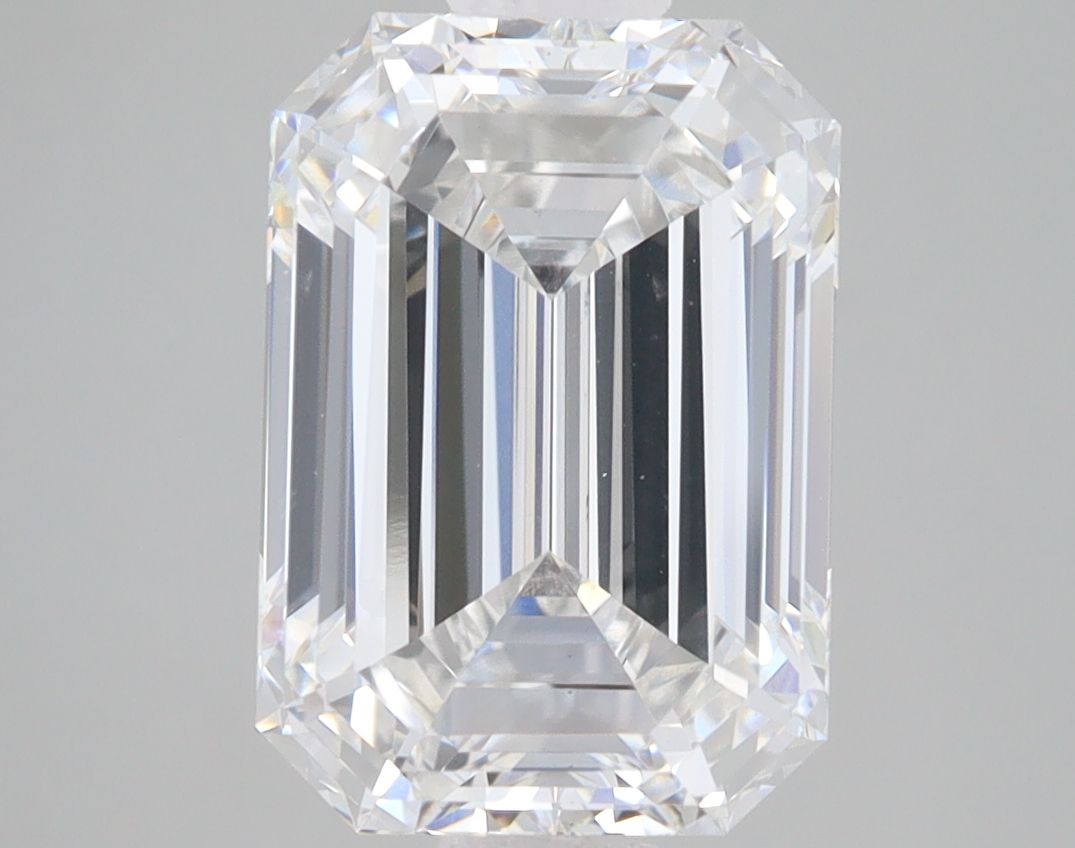 3.99 ct Emerald diamond