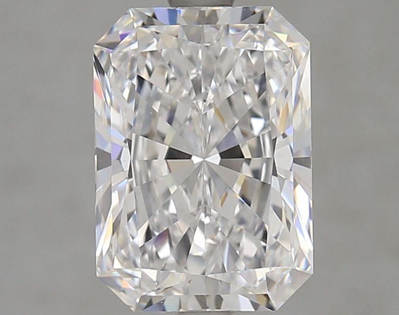 1.59 ct Radiant diamond