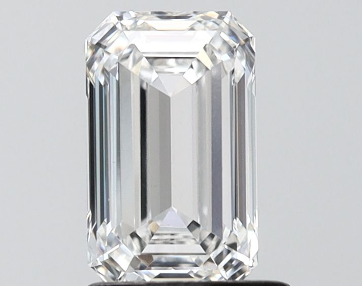1.33 ct. emerald Lab Grown Diamond front image