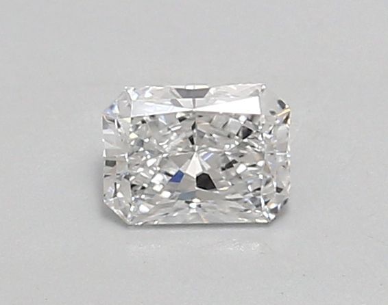 0.46 ct lab-grown Radiant Diamond