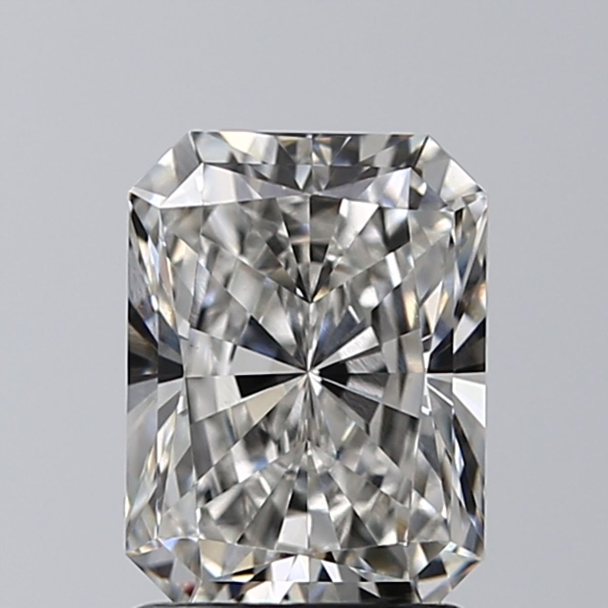 1.70 ct Radiant diamond