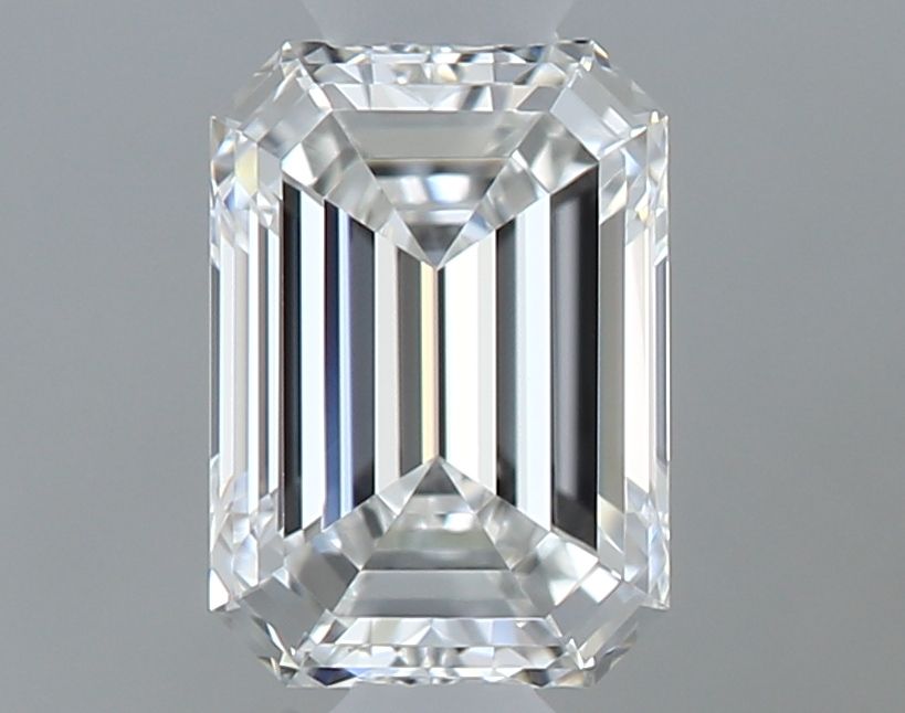 0.40 ct Emerald diamond