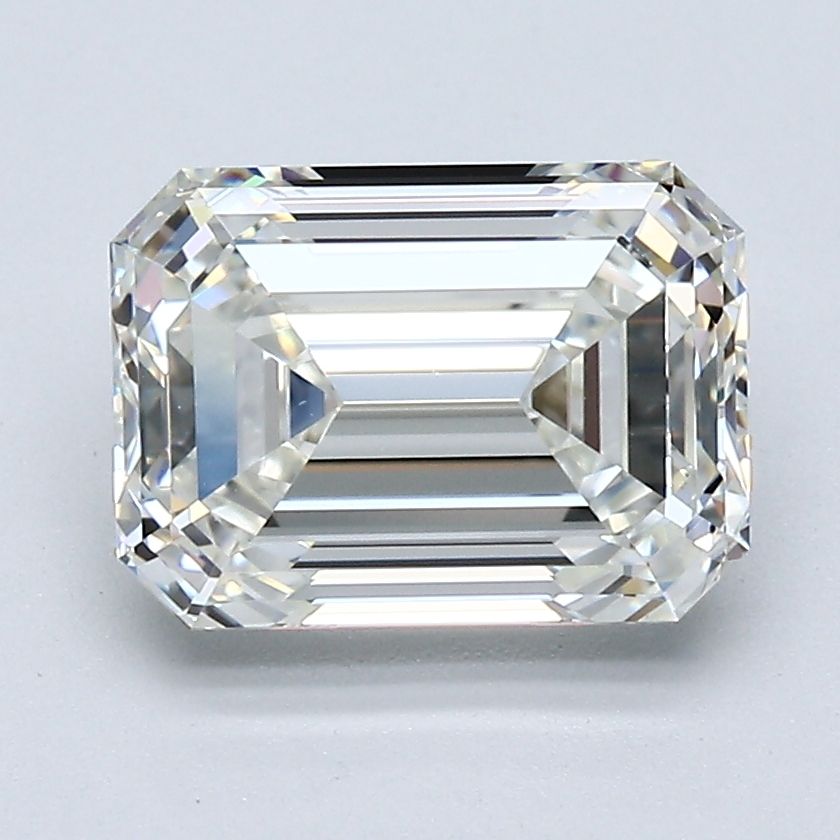 2.52 ct Emerald diamond